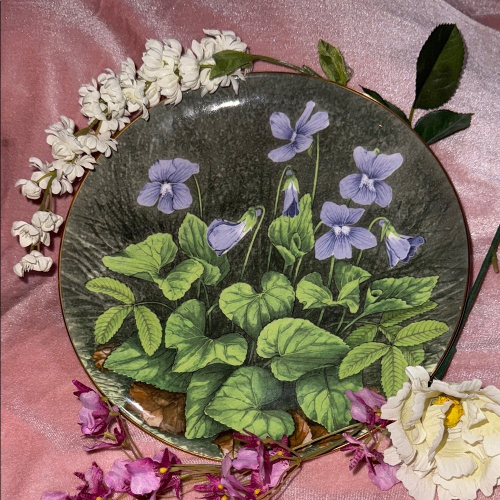 Floral Decorative Plate with Purple Flowers - Picture 1 of 4